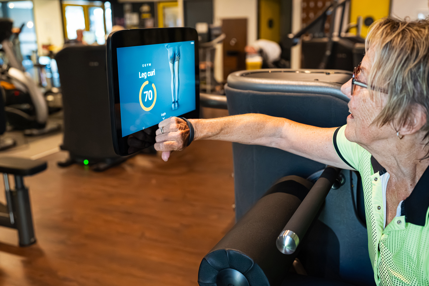 Egym 48